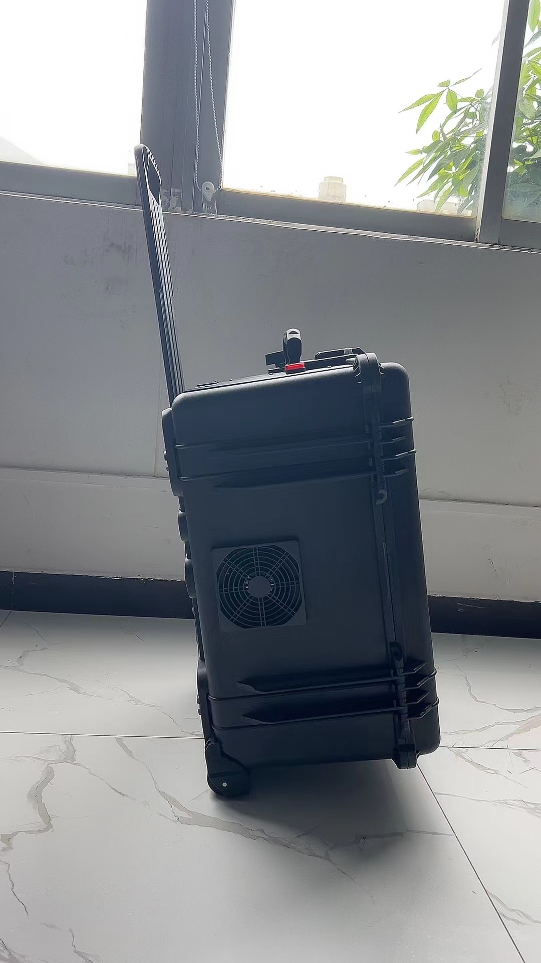昌都手拉箱型移动通信干扰器